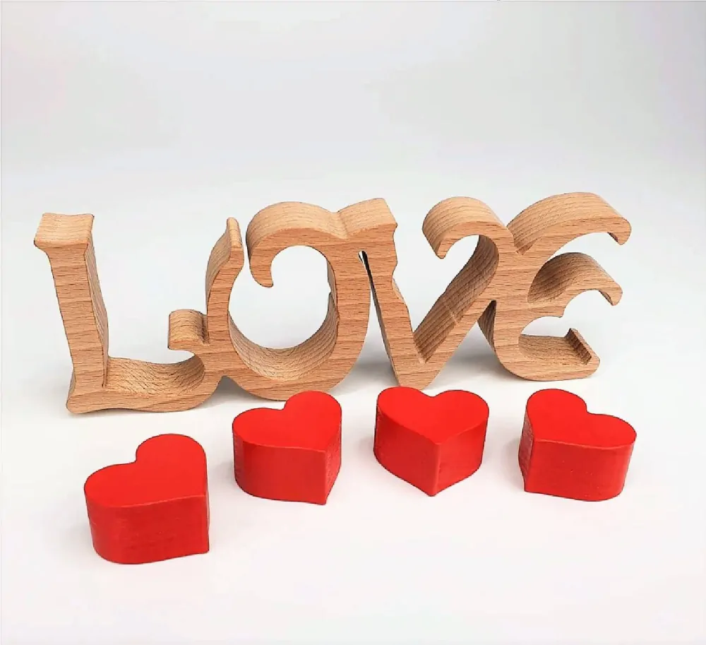 Nápis LOVE II.