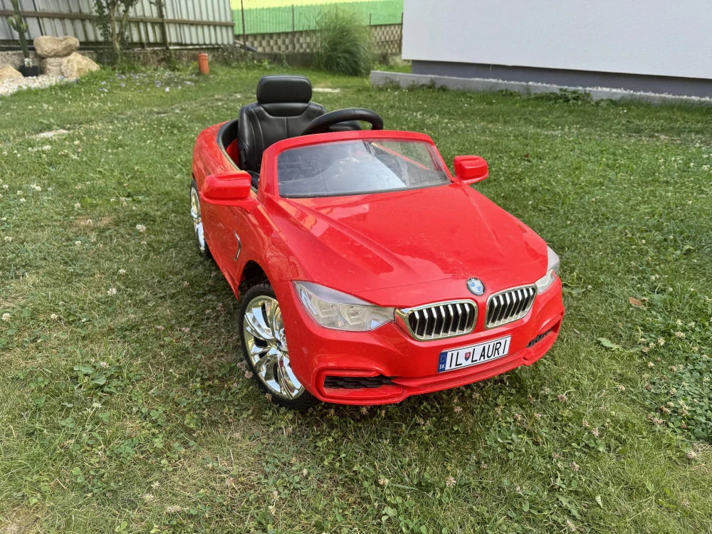 ŠPZ nálepka na detské elektrické autíčko