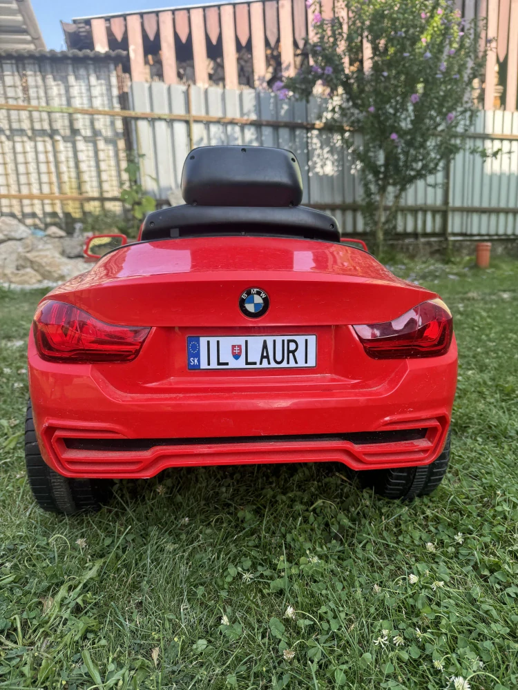 ŠPZ nálepka na detské elektrické autíčko