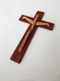 Drevený krížik